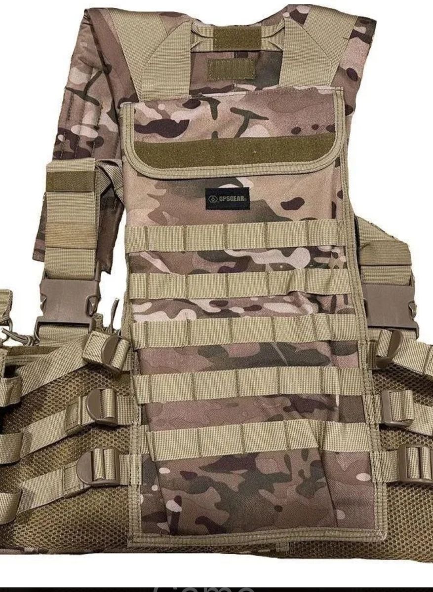 The MOLLE Chest Rig Vest fits a size range of S-XL.