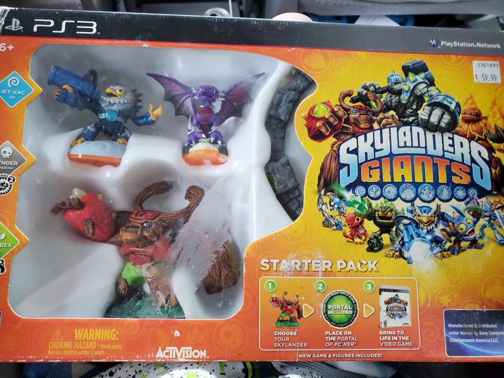 Skylanders Giants Starter Pack - PS3 Activision Video Game with Portal and Figures