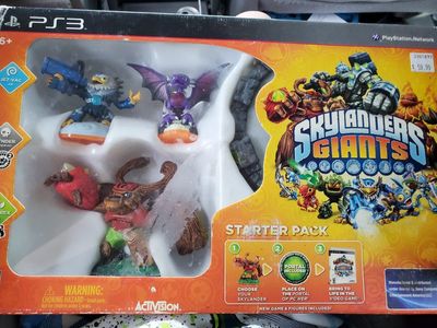 Skylanders Giants Starter Pack - PS3 Activision Video Game with Portal and Figures
