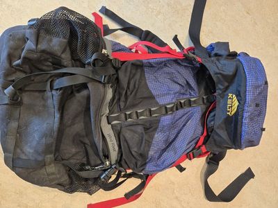 kelty "wind rivers" back pack