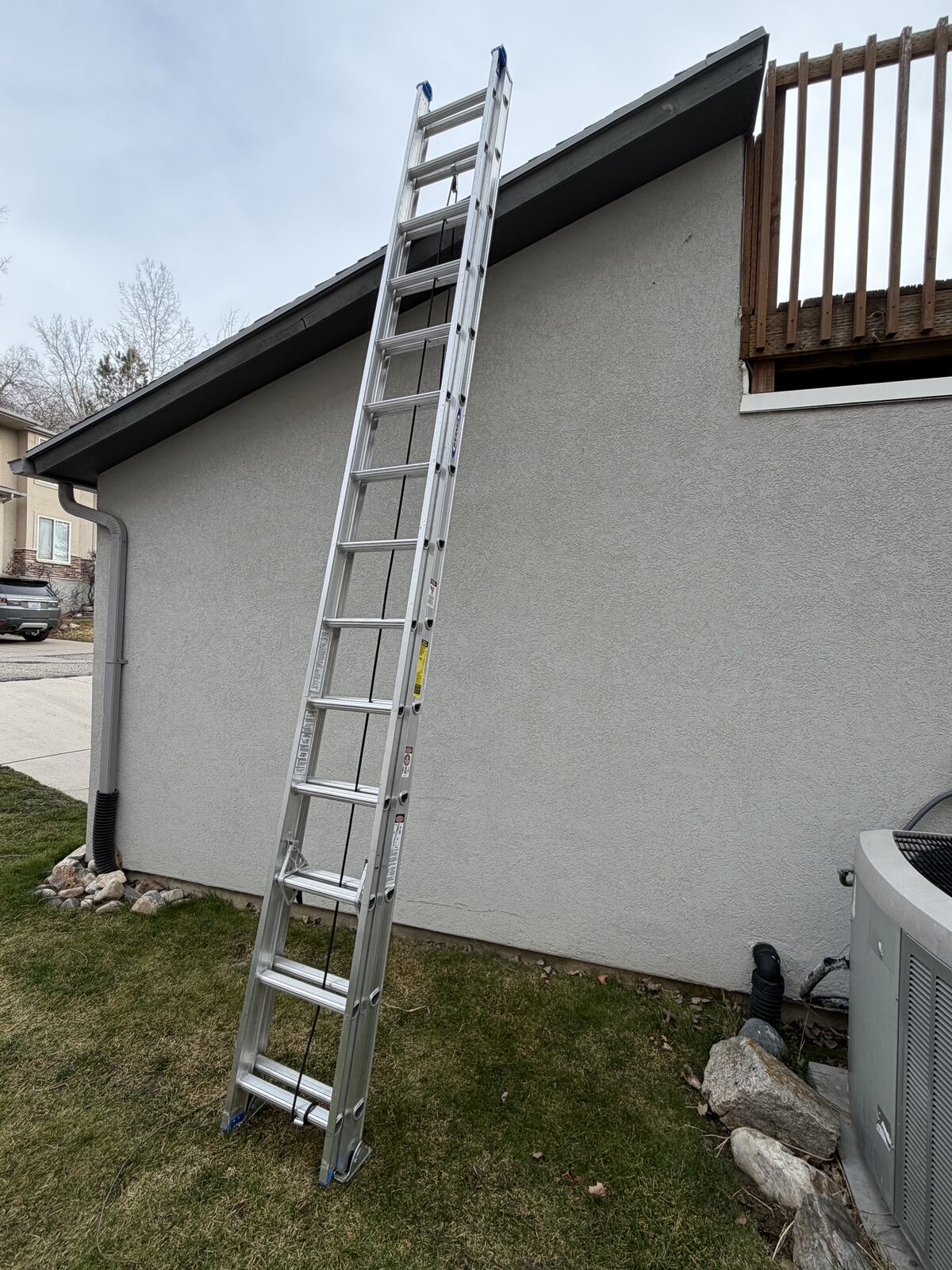 28' Werner Ladder