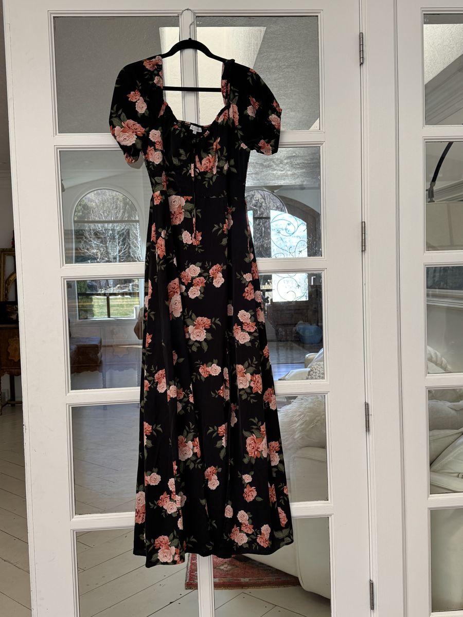 New Floral Spring Dress Size Large