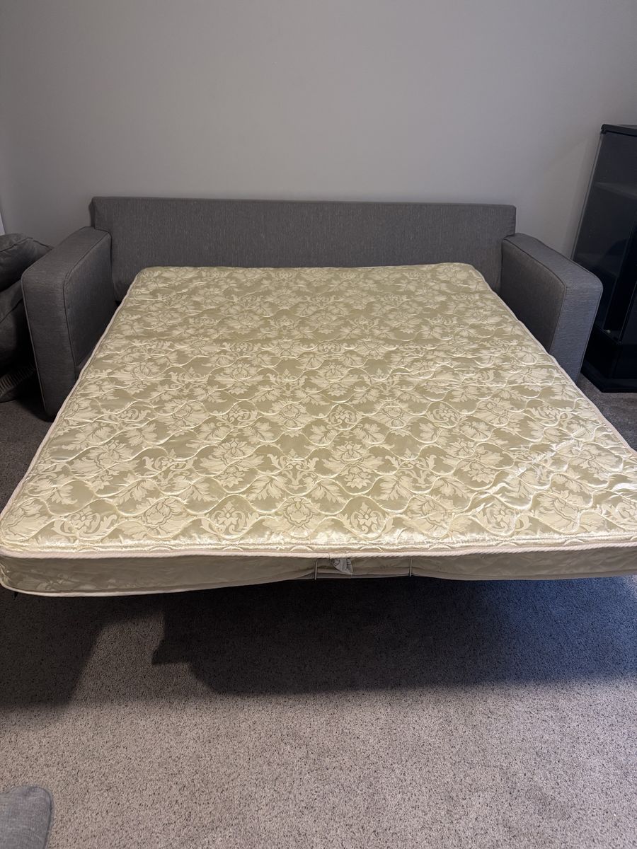 Hide a bed - couch