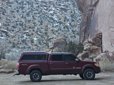Truck Topper/Camper Shell - Burgundy, fits a 1st generation Tundra Double Cab.