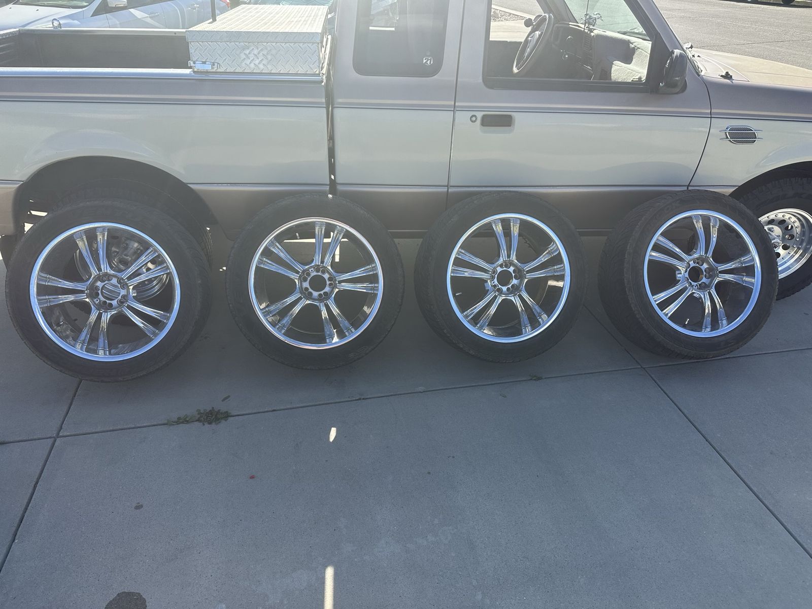 20 inch 2 crave alloy wheels and tires