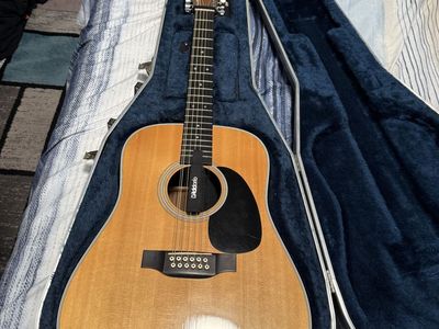 Martin D12-28