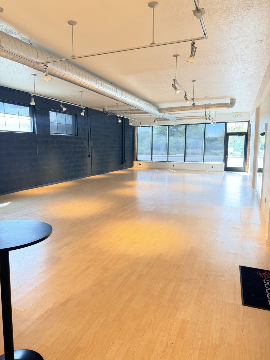 Modern 2,000 SF Office / Retail Space for Lease – Ogden, UT | $1,500/mo
