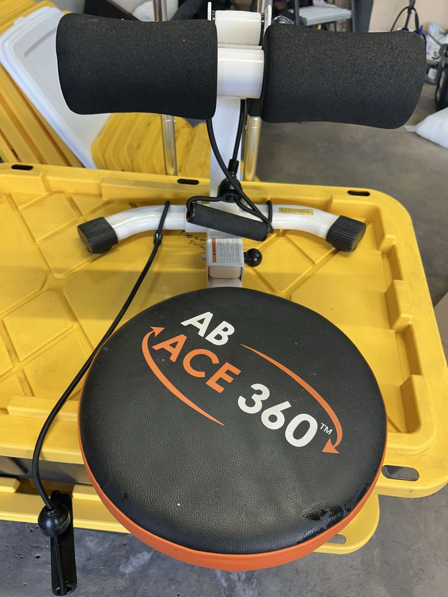 Ab Ace 360 Abdominal Exercise Machine with Rotating Seat and Resistance Bands