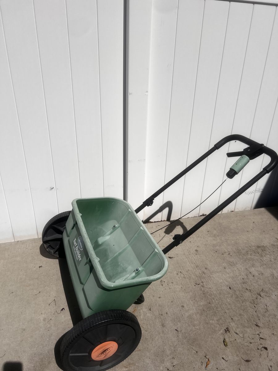Scotts Spreader