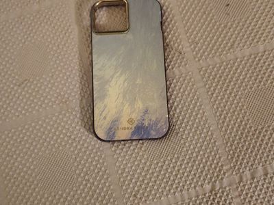 Kendra Scott iPhone 17 E case still new