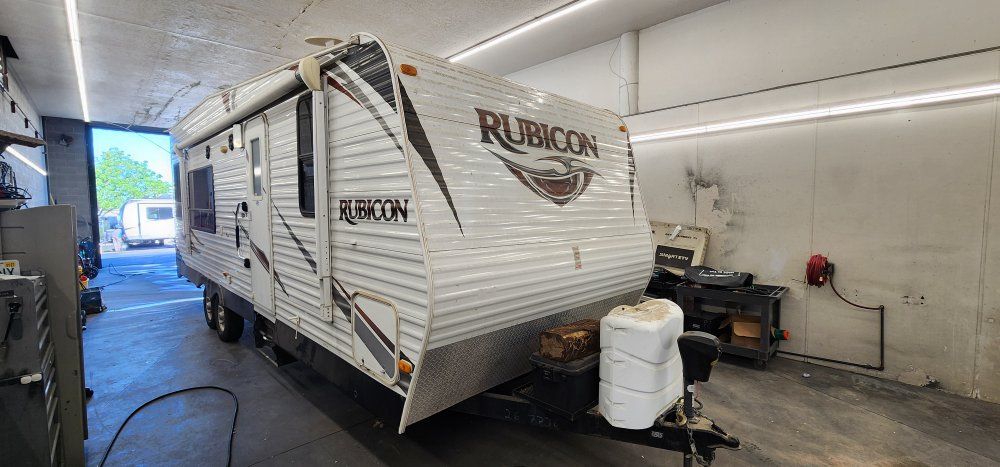 Rubicon Toy Hauler Travel Trailer w/ Cummins Onan 4000 EVAP Generator