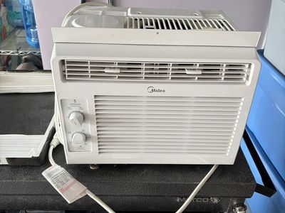 Midea 5000BTU window AC unit