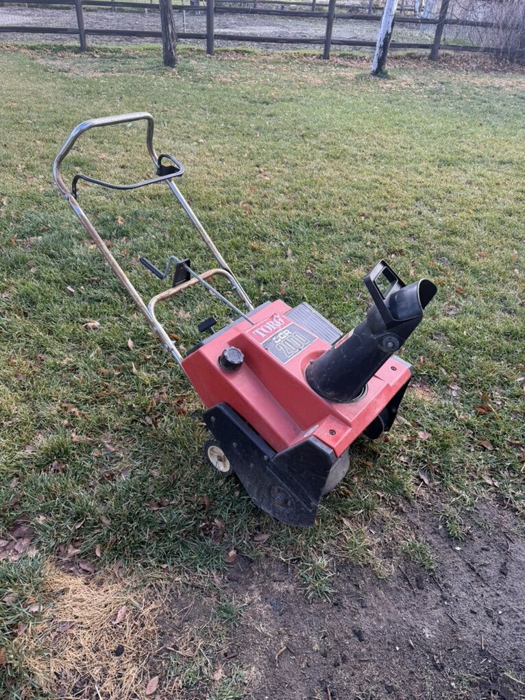 Toro CCR 2000 Snowblower