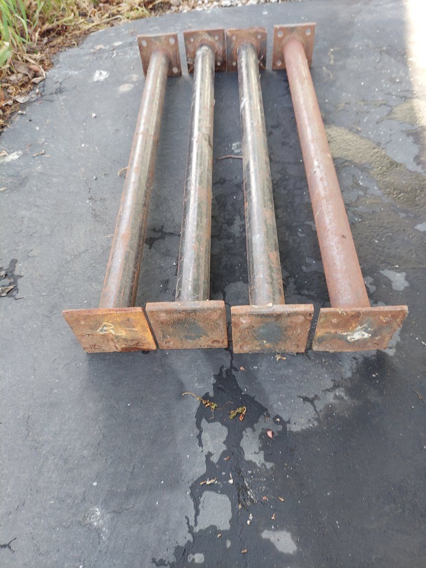 Industrial table legs
