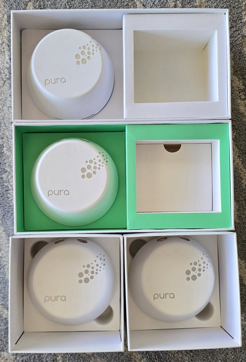 Pura Smart Fragrance Diffuser - Lot of 4