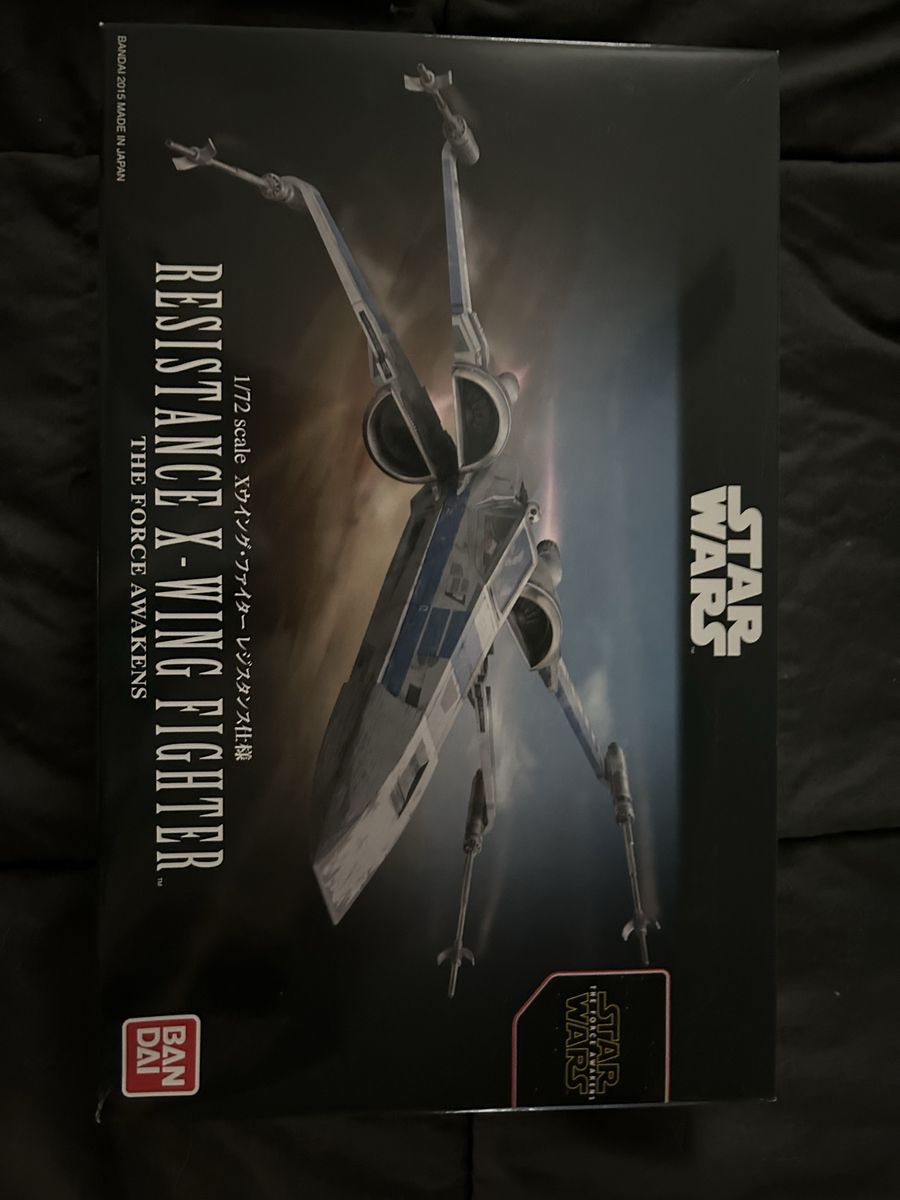 Star Wars Bandai Resistance X-Wing Model