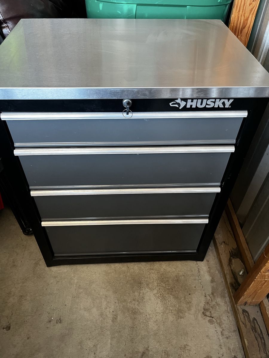 Husky steel 4 drawer Tool storage chest.