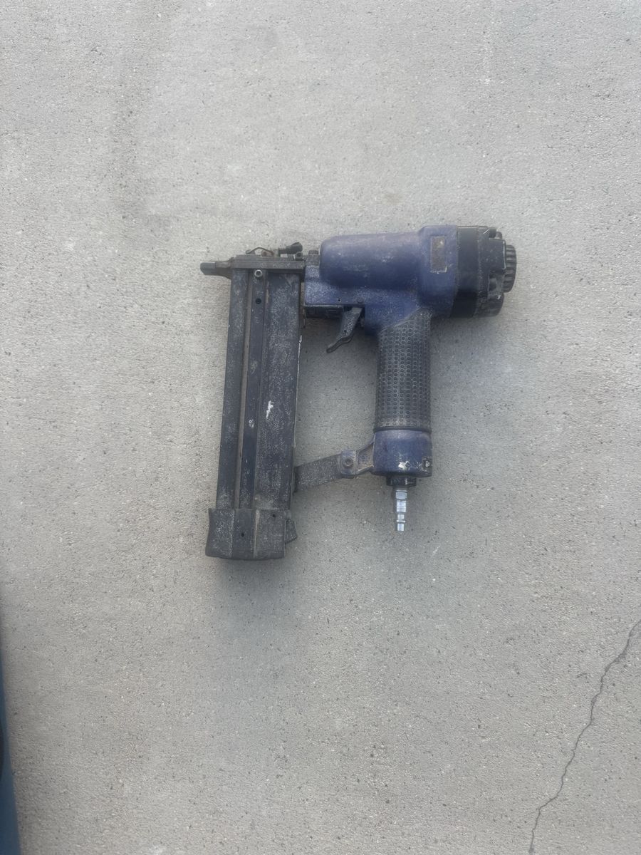 Air nail guns pair
