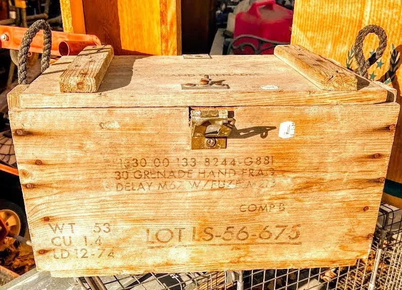 VINTAGE HAND GRENADE FRAG MILITARY WOODEN CRATE BOX - 30 GRENADE M67 Fuze M213