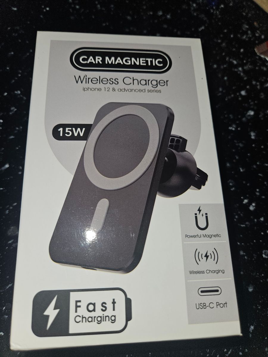 Magnet car charger