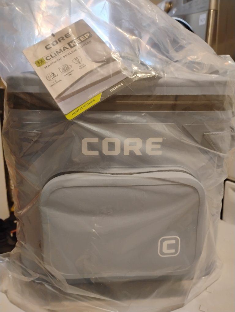 CORE 12 Can Clima Keep Magnetic Sealing Cooler - Gray, New with Tags