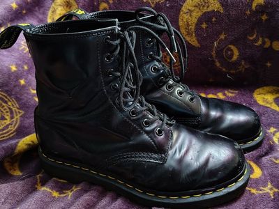 doc martens boots