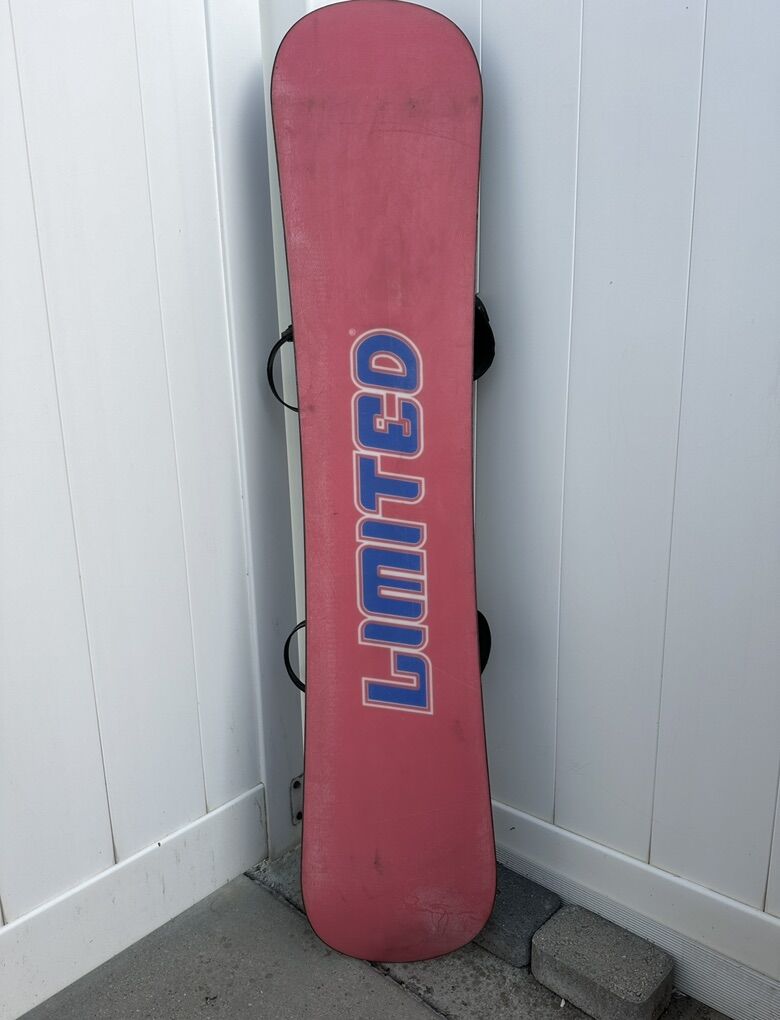 Limited Snowboard & Binding