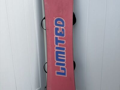 Limited Snowboard & Binding