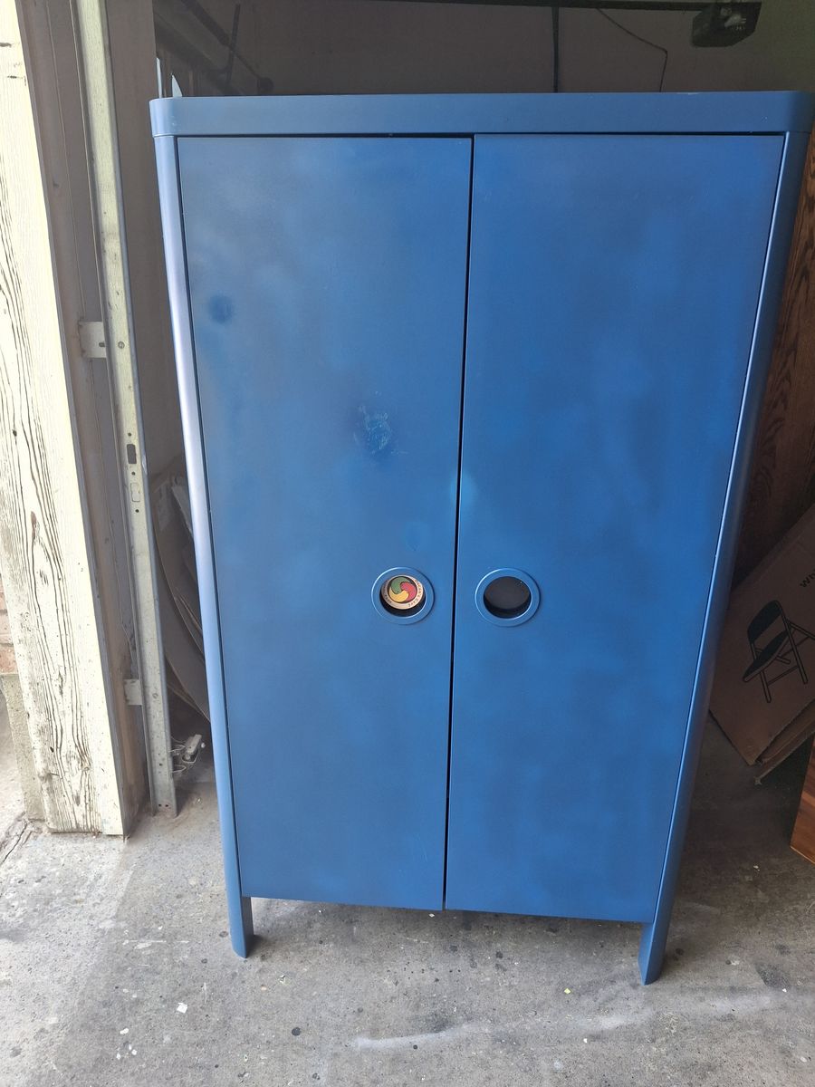 blue cabinet