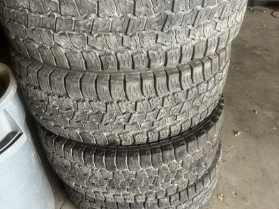 Toyo 275/70/18 open country at