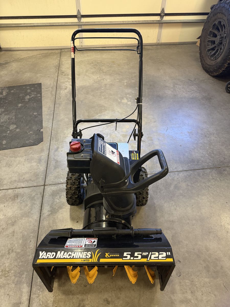 Used Twice 22" 5.5 Horsepower Perfect!!!