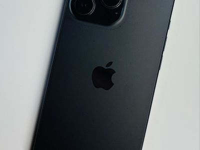 256 Gb iPhone 16 Pro Max Unlocked 94% Battery Health