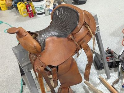 Keyston15" Saddle