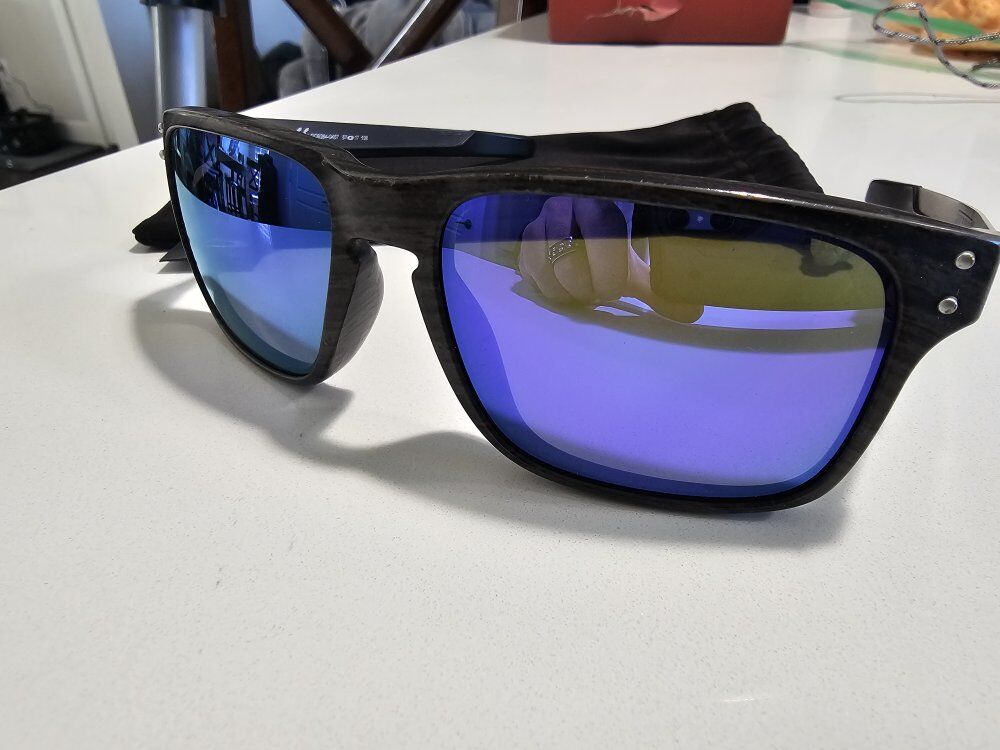 Oakley sunglasses