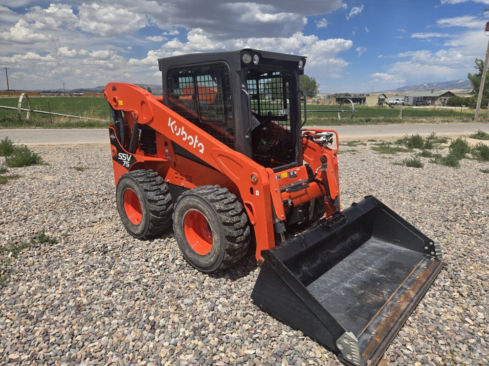 2024 Kubota SSV75 Skid Steer Loader with Bucket - Heavy Duty Industrial Equipment