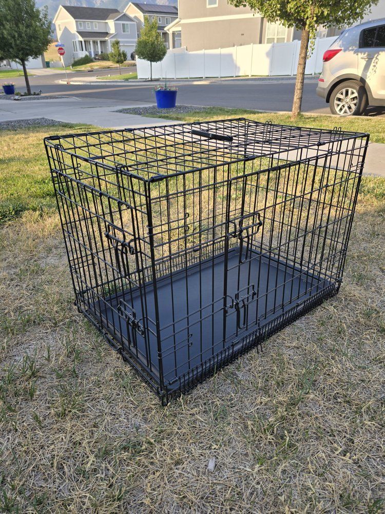 Black Folding Metal Wire Dog Kennel Crate with Removable Plastic Tray