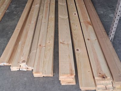 lumber. Pine. New. Bundle 1