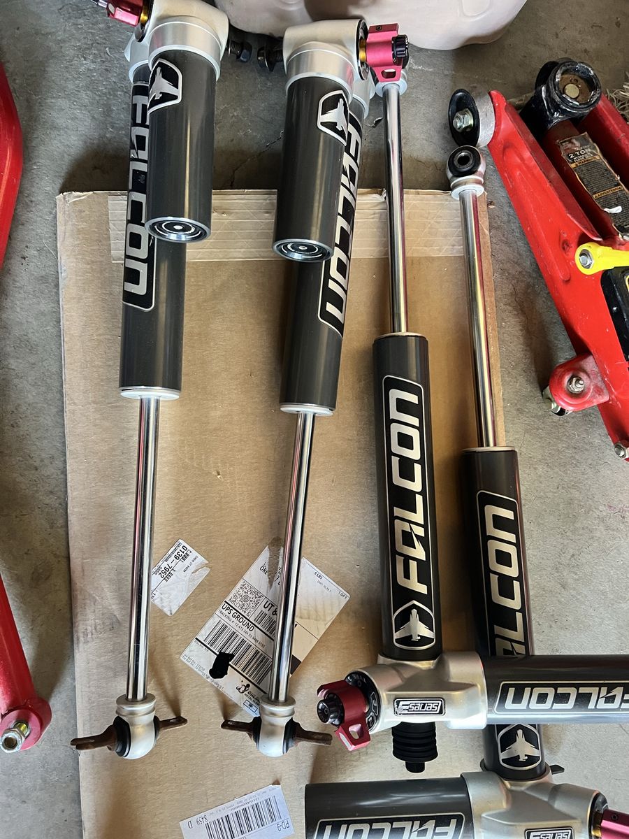 Falcon +2.5" Shocks For Wrangler JK