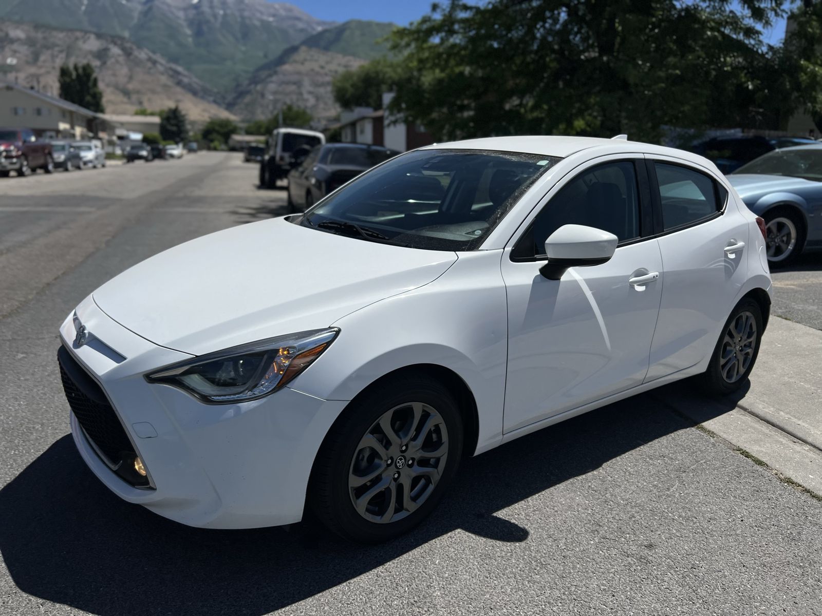 2020 Toyota Yaris Hatchback XLE