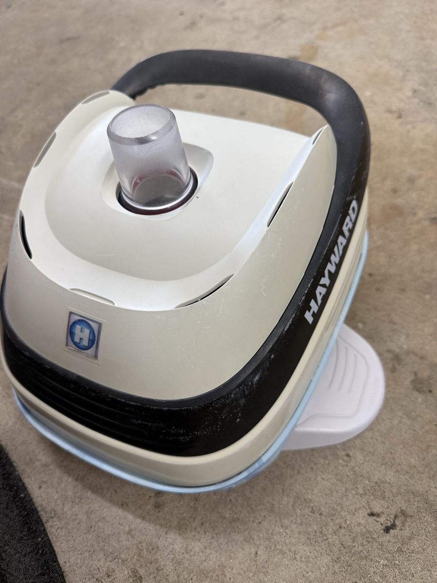 Hayward PoolVac navigator