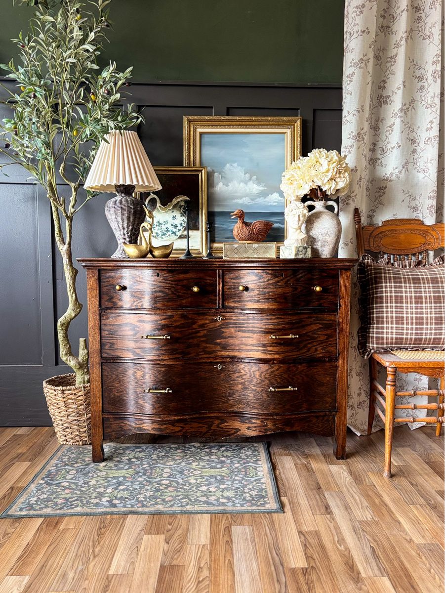 *FREE DELIVERY* Antique Dark Oak Chest of Drawers / Dresser circa 1910s–1930s