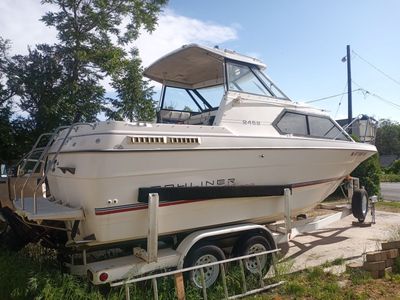 2452 Bayliner