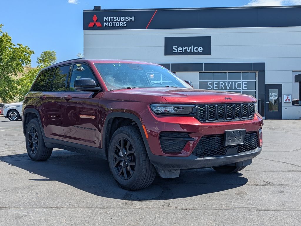 2025 Jeep Grand Cherokee Altitude