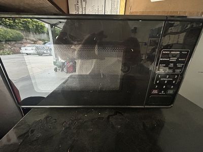 Countertop Microwave Black with Glass Turntable