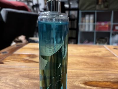 NewBath& Body Kissed Leaves Fine Fragrance Mist