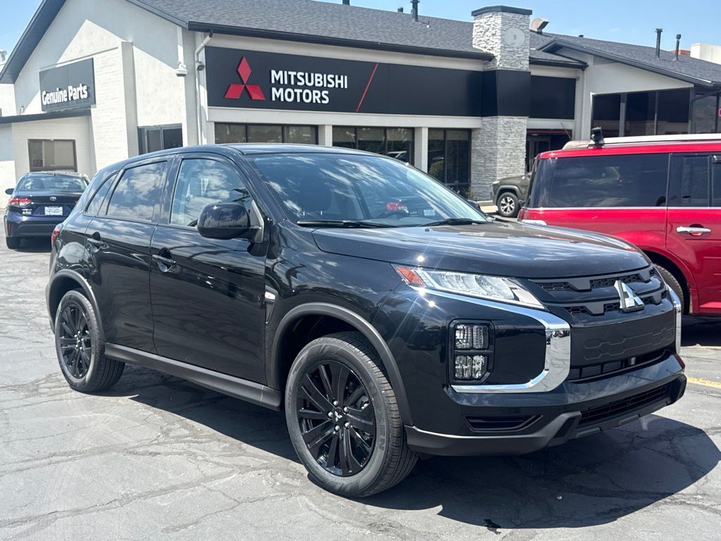 2027 Mitsubishi Outlander Sport LE