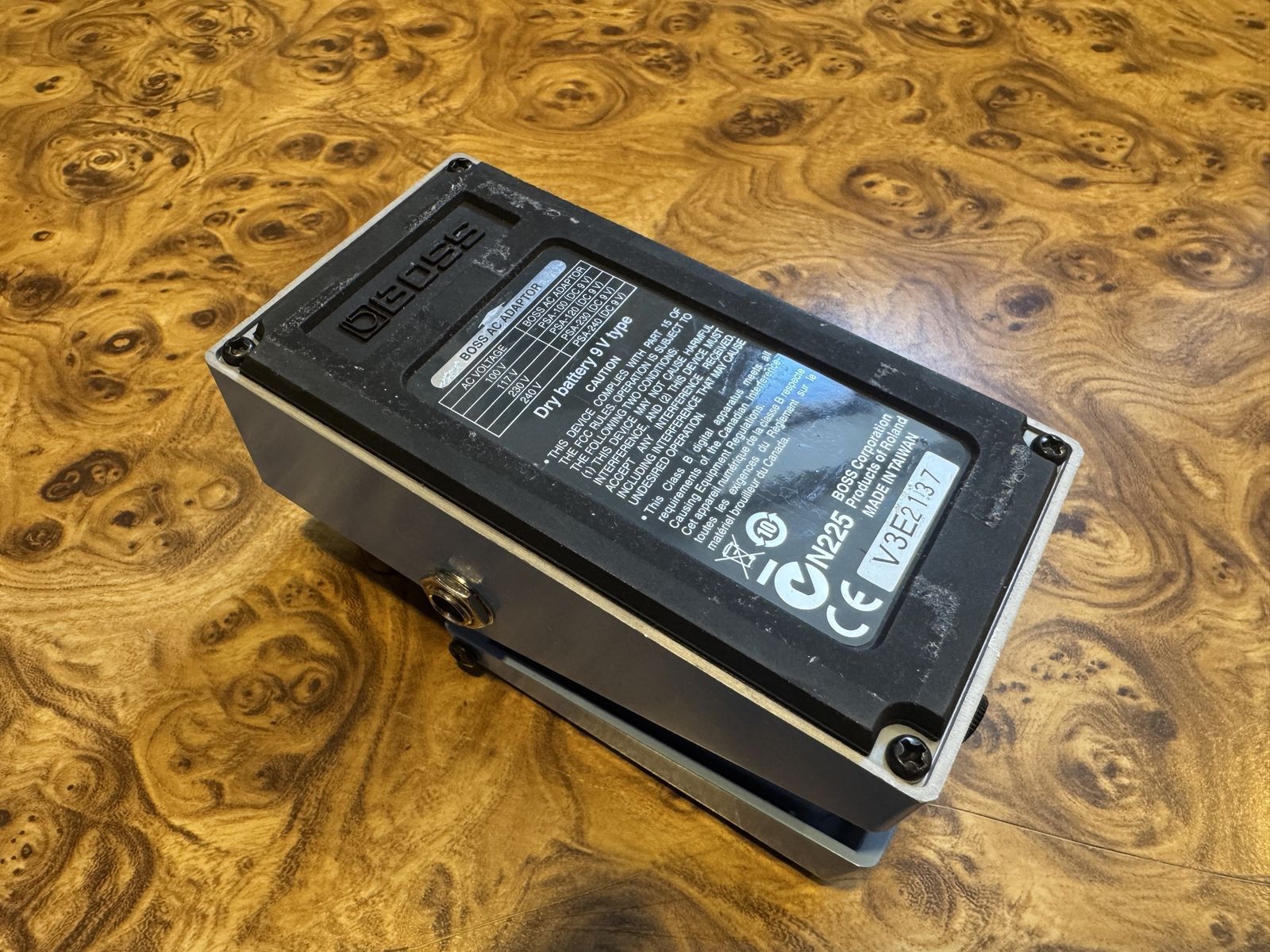 Main image 6