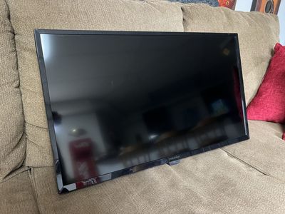 Insignia TV - like new