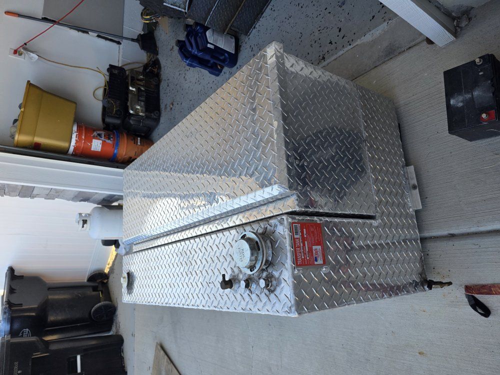 RDS 75 Gallon Toolbox and Transfer Tank