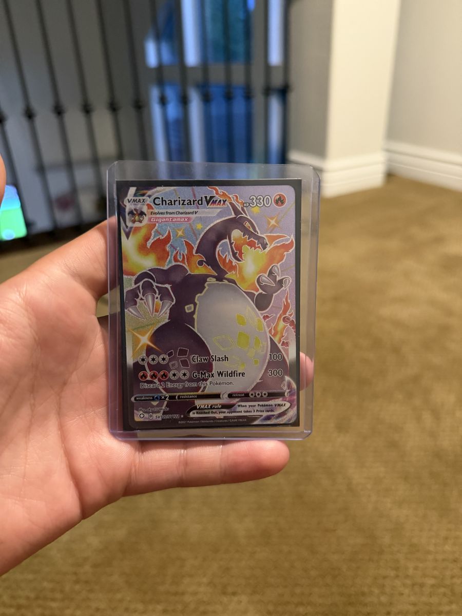 Shining charzard vmax
